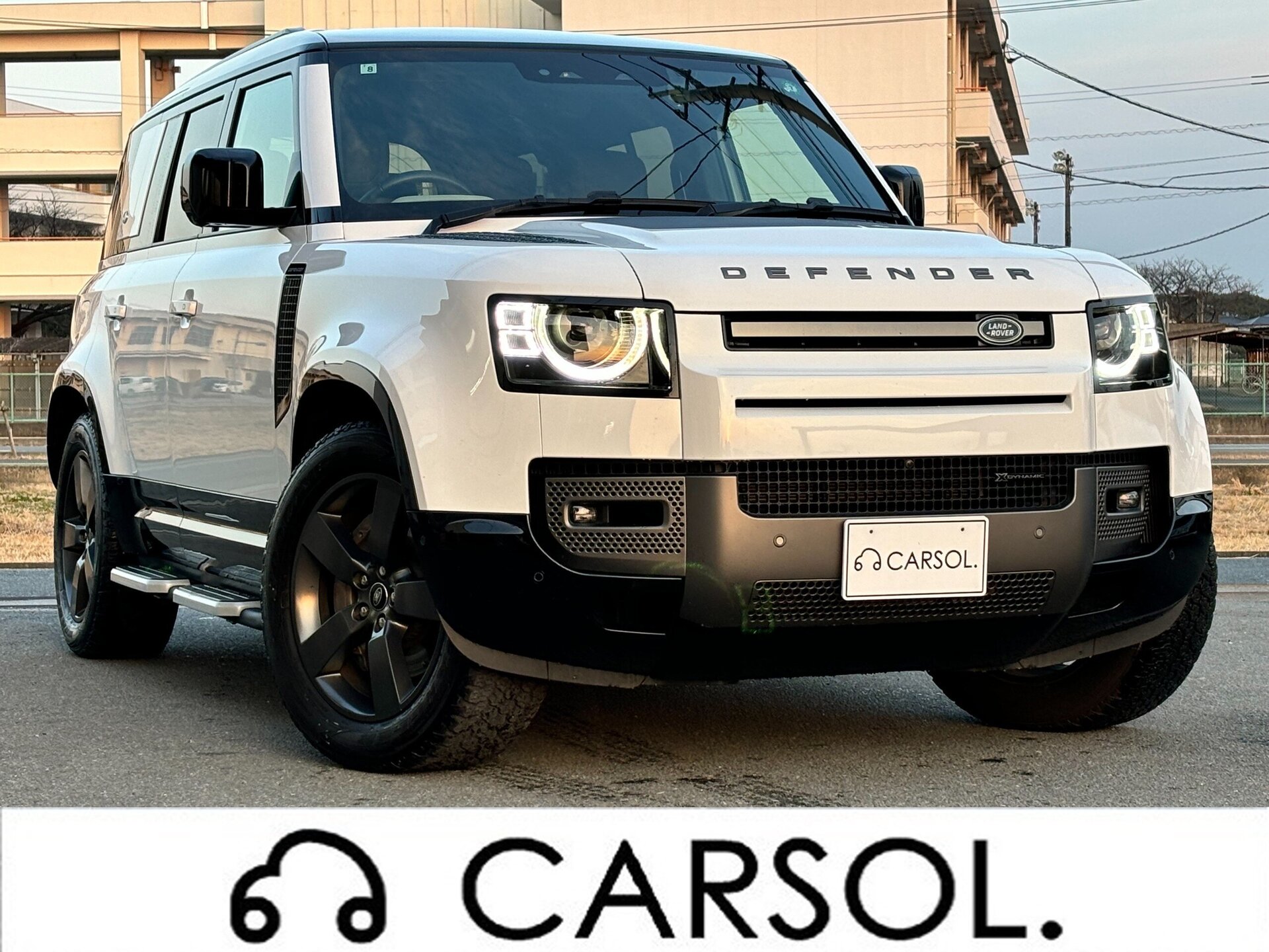 LAND ROVER DEFENDER - View 1