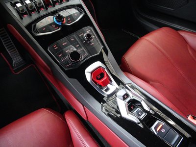 2016 Lamborghini HURACAN thumbnail 14