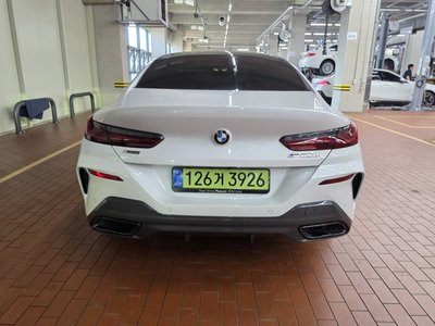BMW 8 SERIES - 3
