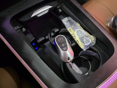 MERCEDES-BENZ E-CLASS - 9