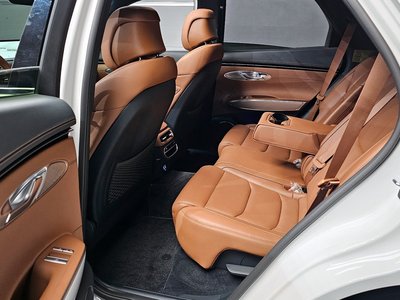2023 Genesis GV70 — миниатюра 13