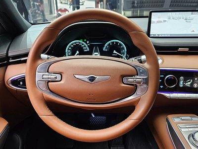 2023 Genesis GV70 — миниатюра 14