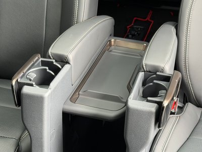 صورة مصغرة 49 لـ 2026 Toyota ALPHARD