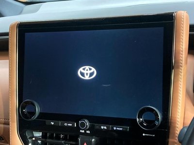 TOYOTA VELLFIRE - 4