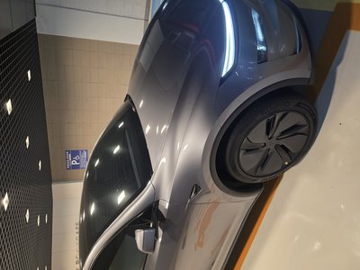 TESLA MODEL Y - 6