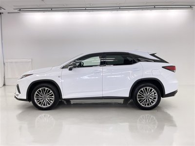 صورة مصغرة 17 لـ 2021 Lexus RX