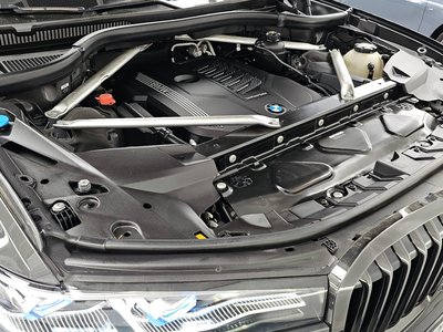 BMW X7 - 7