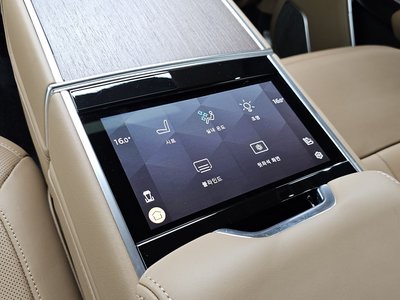 2023 LAND Rover RANGE ROVER — миниатюра 30