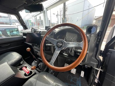 LAND ROVER DEFENDER - 8