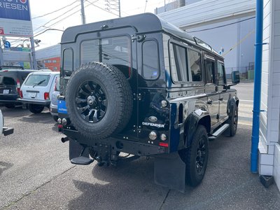 LAND ROVER DEFENDER - 2