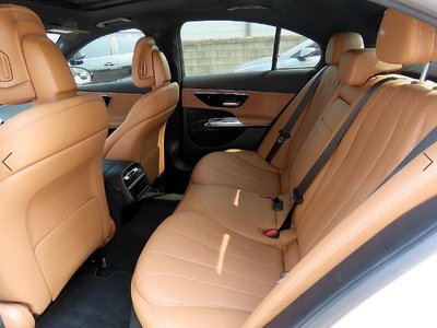 MERCEDES-BENZ E-CLASS - 7