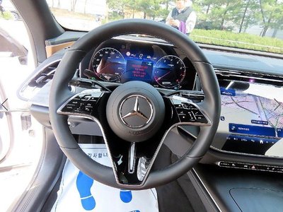 MERCEDES-BENZ E-CLASS - 9