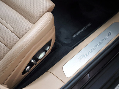 2020 Porsche PANAMERA thumbnail 14