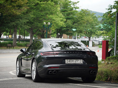صورة 3 لـ 2020 Porsche PANAMERA