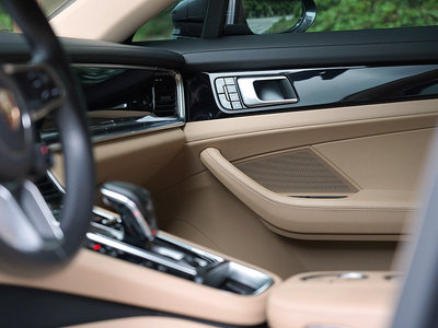 2020 Porsche PANAMERA thumbnail 13