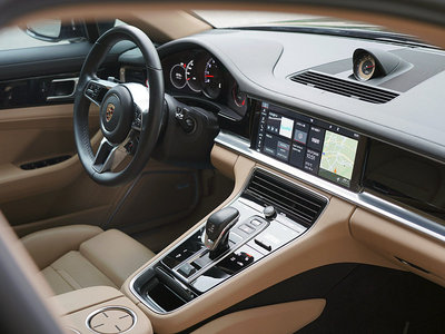 صورة 4 لـ 2020 Porsche PANAMERA