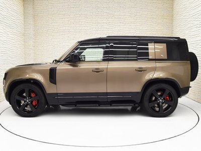 LAND ROVER DEFENDER - 6