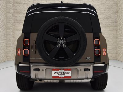 LAND ROVER DEFENDER - 8