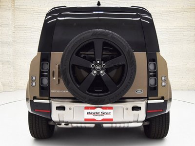 LAND ROVER DEFENDER - 3