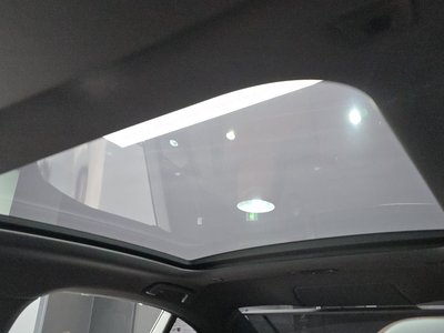 2025 BMW 5 SERIES thumbnail 25
