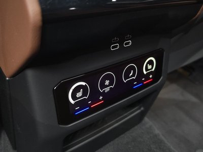 2025 BMW 5 SERIES thumbnail 27
