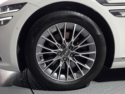 2022 Genesis G80 (RG3) photo 6