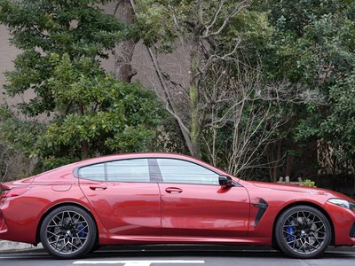 BMW M8 GRAN COUPE - 9