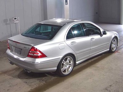 MERCEDES-BENZ C-CLASS AMG - 5