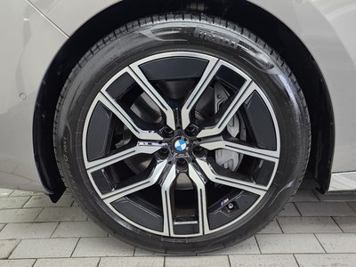 2023 BMW 7 SERIES photo 6