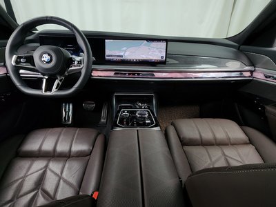 2023 BMW 7 SERIES photo 5