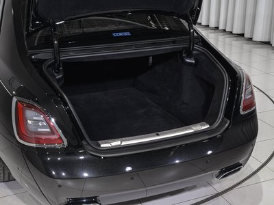 ROLLS-ROYCE GHOST - 10