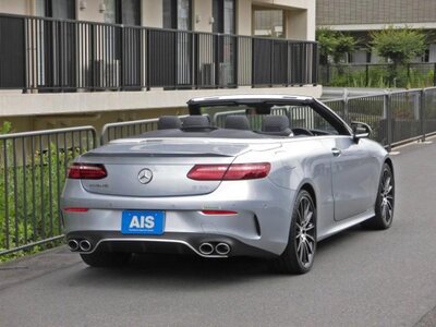 MERCEDES-BENZ E-CLASS CABRIOLET AMG - 2