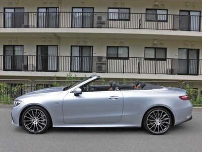MERCEDES-BENZ E-CLASS CABRIOLET AMG - 6
