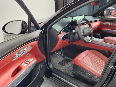 2023 Genesis GV70 photo 10