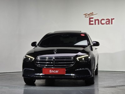 MERCEDES-BENZ E-CLASS - 2