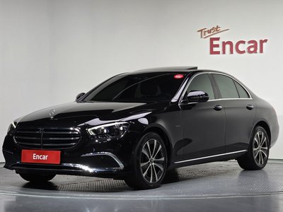 MERCEDES-BENZ E-CLASS - 1