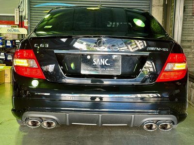 2010 Mercedes-BENZ C-CLASS AMG — миниатюра 74