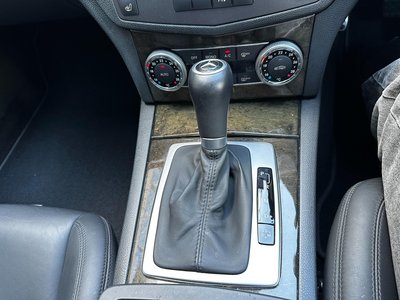 2010 Mercedes-BENZ C-CLASS AMG — миниатюра 13