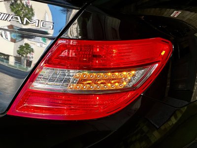 2010 Mercedes-BENZ C-CLASS AMG — миниатюра 76
