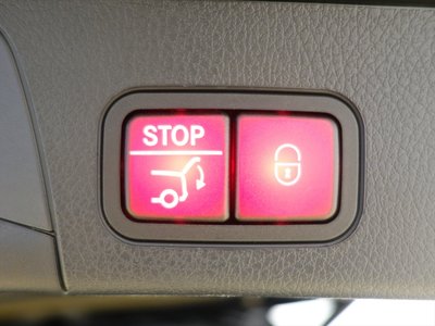 MERCEDES-BENZ GLB - 6