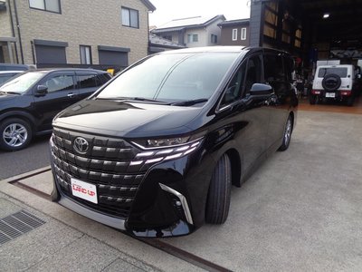 2026 Toyota ALPHARD — фото 4