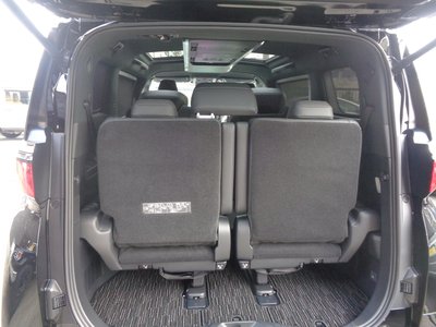 2026 Toyota ALPHARD — миниатюра 14