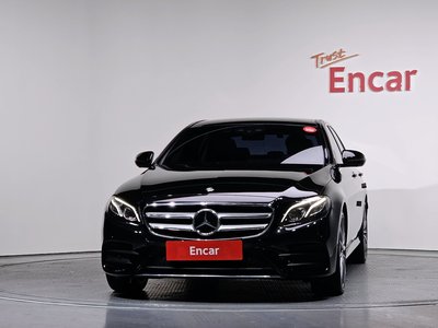 MERCEDES-BENZ E-CLASS - 2