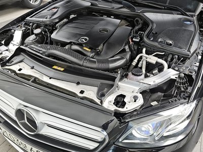 MERCEDES-BENZ E-CLASS - 7