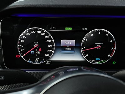 MERCEDES-BENZ E-CLASS - 8