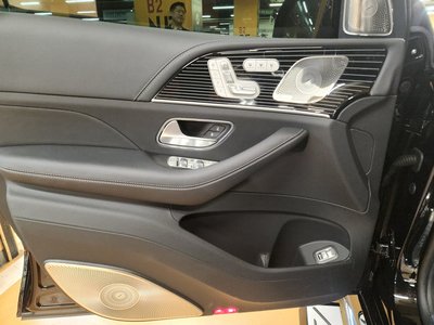 MERCEDES-BENZ GLS - 10