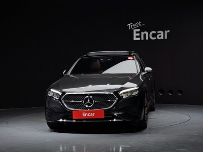 MERCEDES-BENZ E-CLASS - 2
