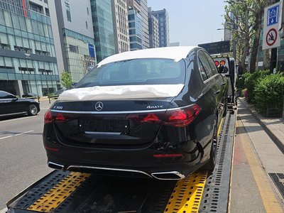 MERCEDES-BENZ E-CLASS - 2