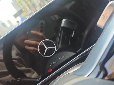 MERCEDES-BENZ E-CLASS - 5