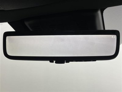 TOYOTA CROWN CROSSOVER - 9